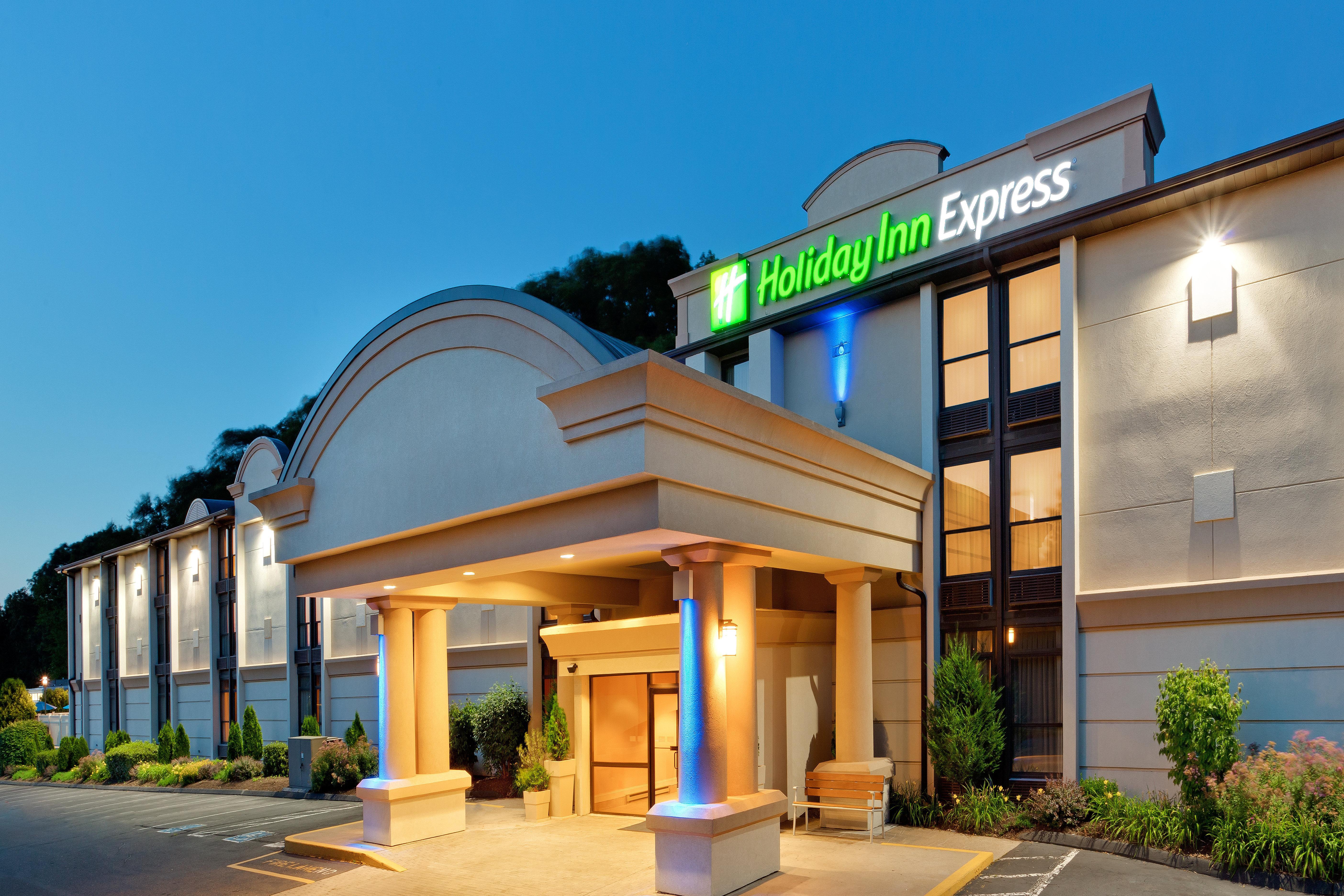 Holiday Inn Express Southington, An Ihg Hotel Kültér fotó